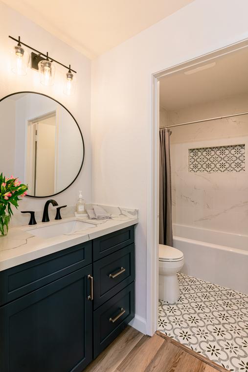 Del Mar Condo Remodel — photo 3 of 23