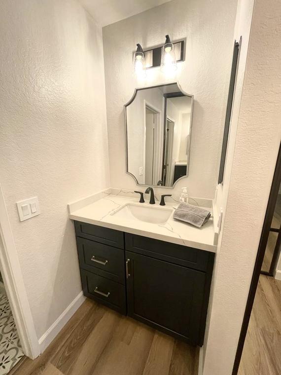 Del Mar Condo Remodel — photo 12 of 23