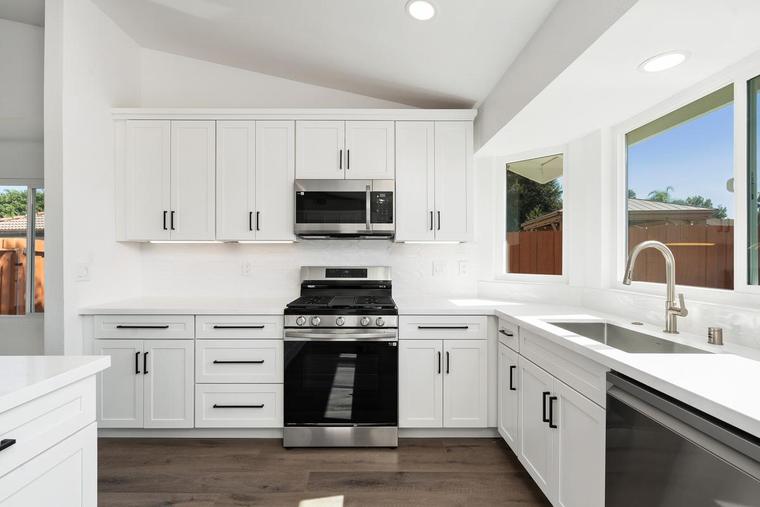Oceanside Home Remodel — photo 8 of 22