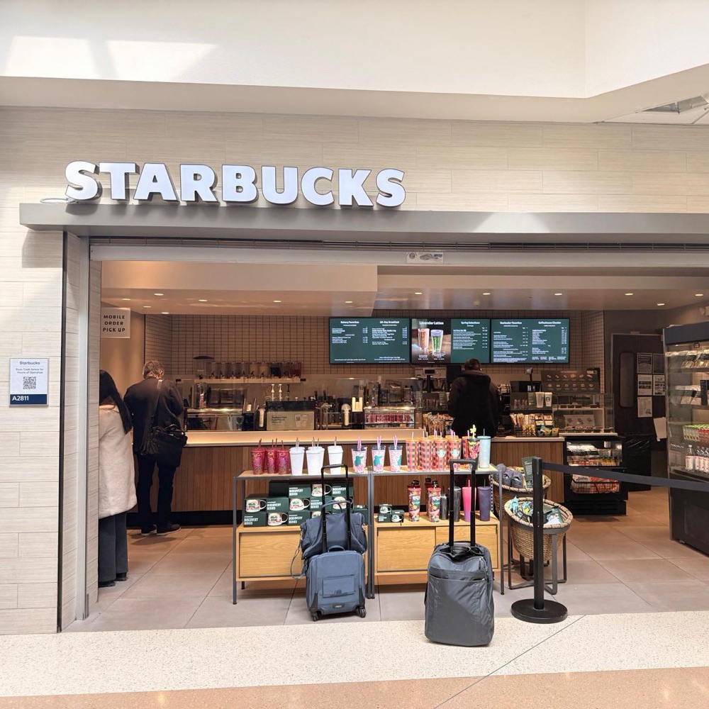 Starbucks Terminal A at San José Mineta International Airport, project management support by Antoon Construction